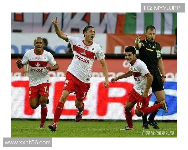 奥伦堡与图工厂的精彩对决揭示足球战术与团队协作的魅力