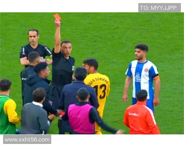 纽伦堡遭遇尴尬主场失利，新赛季首败令球迷失望